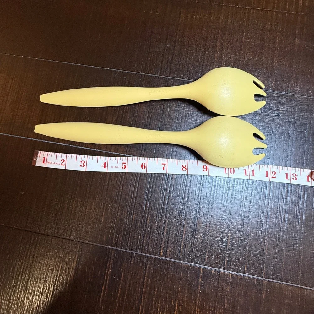 Vintage Tupperware Harvest Gold Yellow Salad Tongs 2 Serving Spoons 11.5